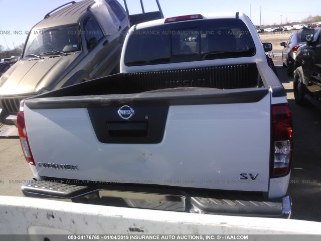 1N6AD0ER5JN765190 - 2018 NISSAN FRONTIER S/SV/SL/PRO-4X WHITE photo 6