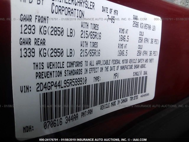 2D4GP44L95R599910 - 2005 DODGE GRAND CARAVAN SXT RED photo 9