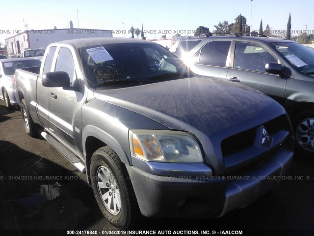 1Z7HC32K36S542639 - 2006 MITSUBISHI RAIDER DUROCROSS GRAY photo 1