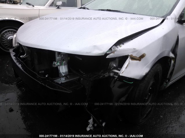 4T1BF1FKXEU409592 - 2014 TOYOTA CAMRY L/SE/LE/XLE 银色 照片 6