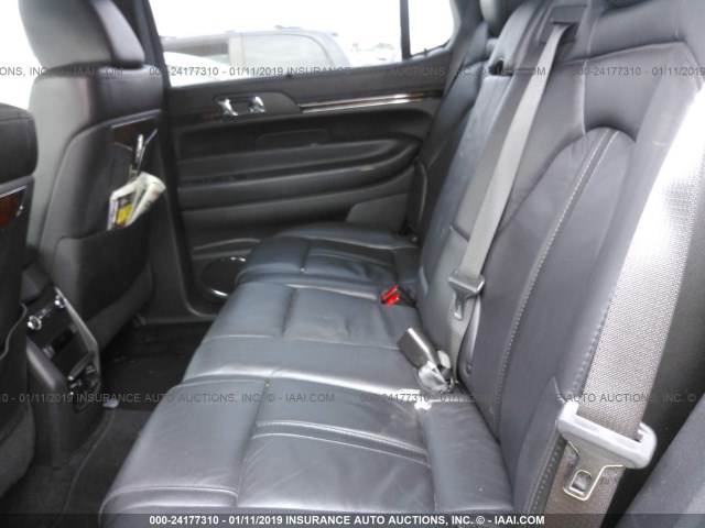 2LMHJ5NK5FBL01247 - 2015 LINCOLN MKT BLACK photo 8