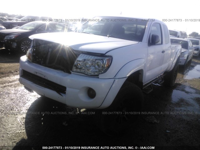 5TETU62N47Z396666 - 2007 TOYOTA TACOMA PRERUNNER ACCESS CAB WHITE photo 2