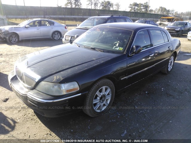 1LNHM84W27Y620666 - 2007 LINCOLN TOWN CAR EXECUTIVE L BLACK photo 2