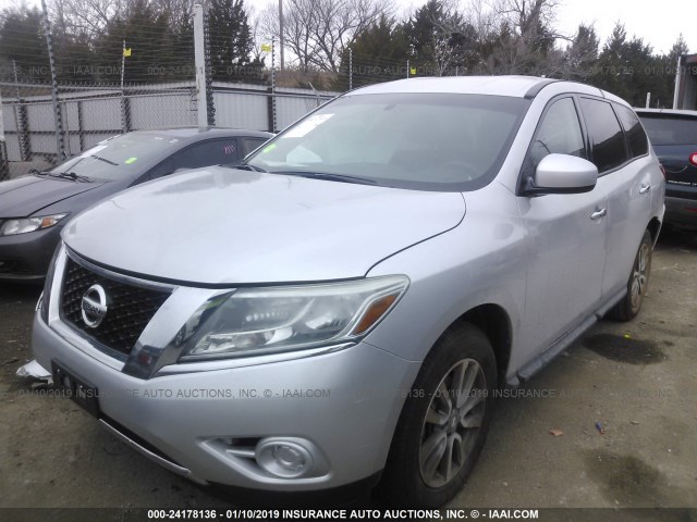 5N1AR2MN4EC662046 - 2014 NISSAN PATHFINDER S/SV/SL/PLATINUM SILVER photo 2