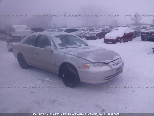 4T1BG22K31U040111 - 2001 TOYOTA CAMRY CE/LE/XLE 金色 照片 1