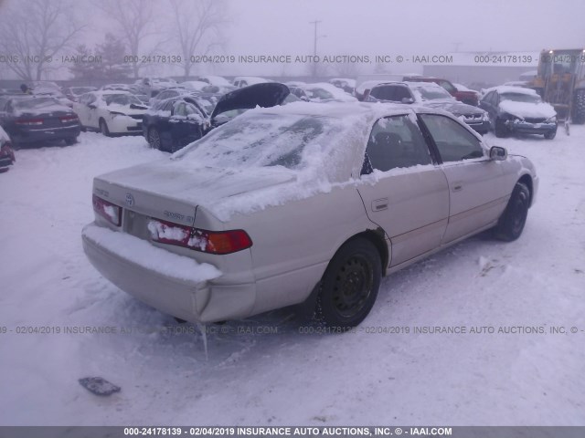4T1BG22K31U040111 - 2001 TOYOTA CAMRY CE/LE/XLE 金色 照片 4