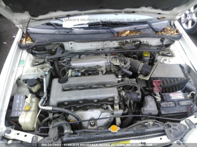 3N1BB51D01L117635 - 2001 NISSAN SENTRA SE WHITE photo 10