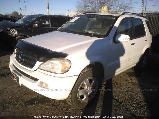 4JGAB54E32A322870 - 2002 MERCEDES-BENZ ML 320 WHITE photo 2