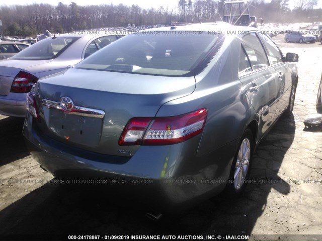 4T1BK3EK7BU630474 - 2011 TOYOTA CAMRY SE/LE/XLE 灰色 照片 4