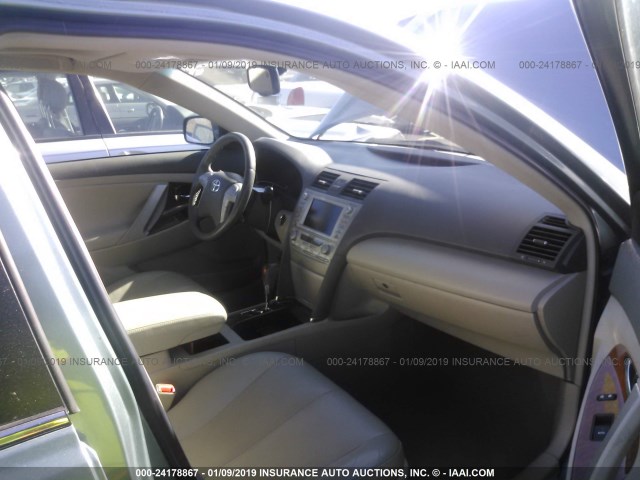 4T1BK3EK7BU630474 - 2011 TOYOTA CAMRY SE/LE/XLE 灰色 照片 5