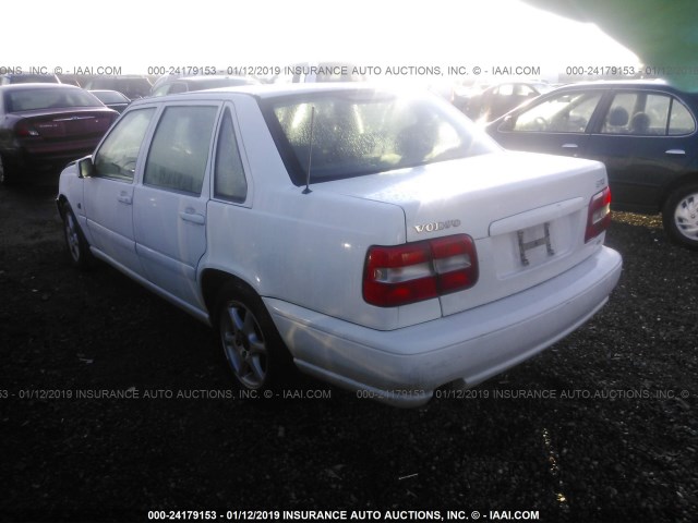 YV1LS56D1X2610321 - 1999 VOLVO S70 GLT WHITE photo 3