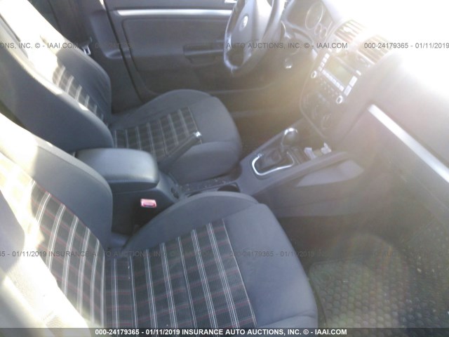 3VWDJ71K08M072748 - 2008 VOLKSWAGEN GLI შავი ფოტო 5