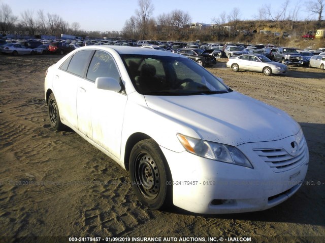 4T1BE46K67U643073 - 2007 TOYOTA CAMRY NEW GENERAT CE/LE/XLE/SE WHITE photo 1