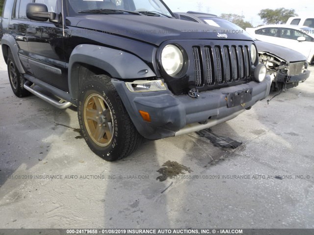 1J4GL38K35W536078 - 2005 JEEP LIBERTY RENEGADE 黑色 照片 6