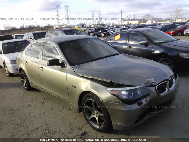 WBANF73547CU28454 - 2007 BMW 530 XI Pewter photo 1