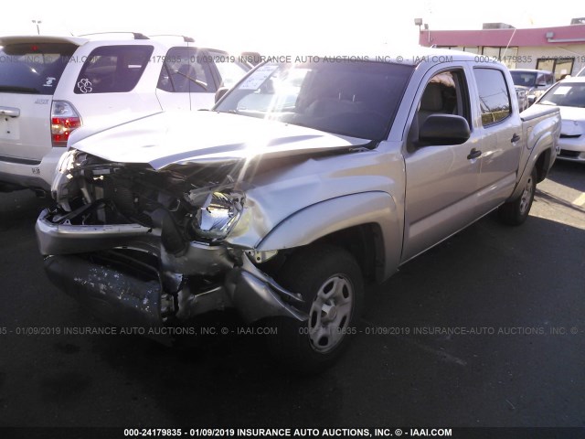 5TFJX4CN8FX056203 - 2015 TOYOTA TACOMA DOUBLE CAB 银色 照片 2