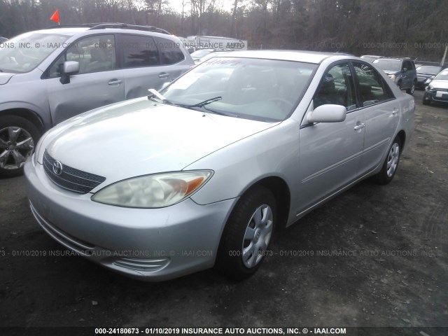 4T1BE32K33U181291 - 2003 TOYOTA CAMRY LE/XLE/SE SILVER photo 2