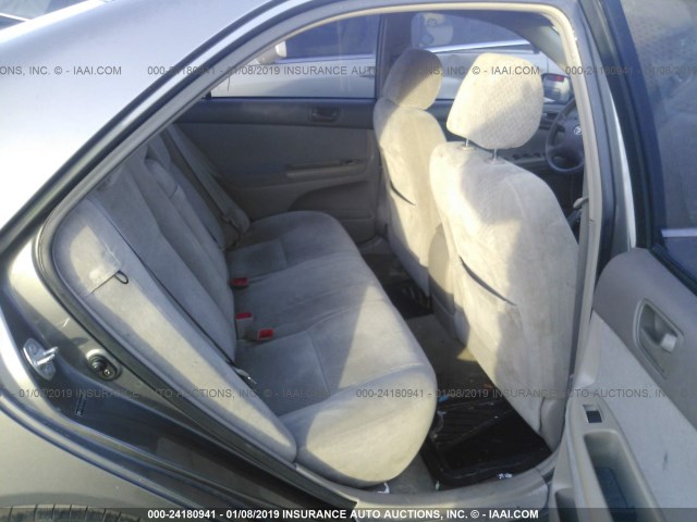 4T1BE32K64U934894 - 2004 TOYOTA CAMRY LE/XLE/SE GOLD photo 8