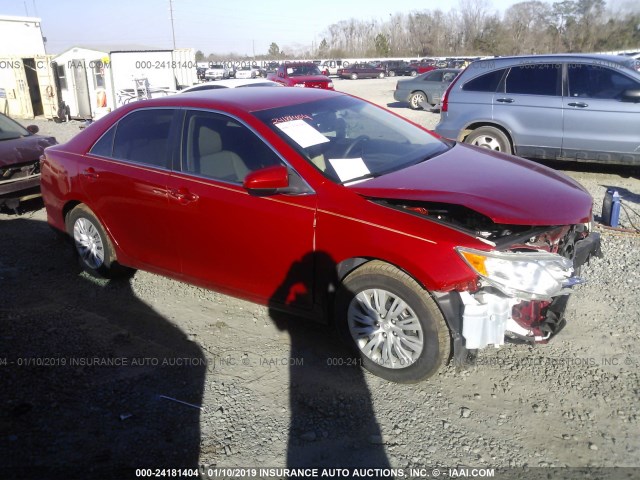 4T1BF1FK2CU632321 - 2012 TOYOTA CAMRY SE/LE/XLE 红色 照片 1
