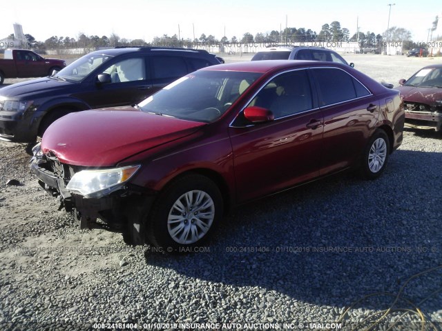 4T1BF1FK2CU632321 - 2012 TOYOTA CAMRY SE/LE/XLE 红色 照片 2