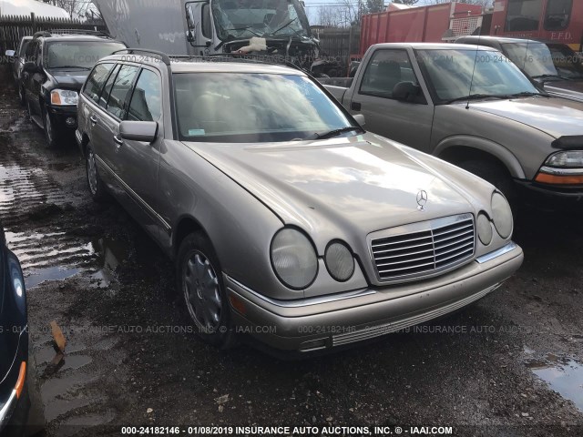 WDBJH65F7WA674337 - 1998 MERCEDES-BENZ E GOLD photo 1