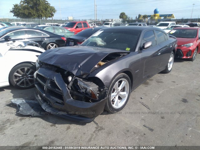 2C3CDXCT2DH702035 - 2013 DODGE CHARGER R/T GRAY photo 2