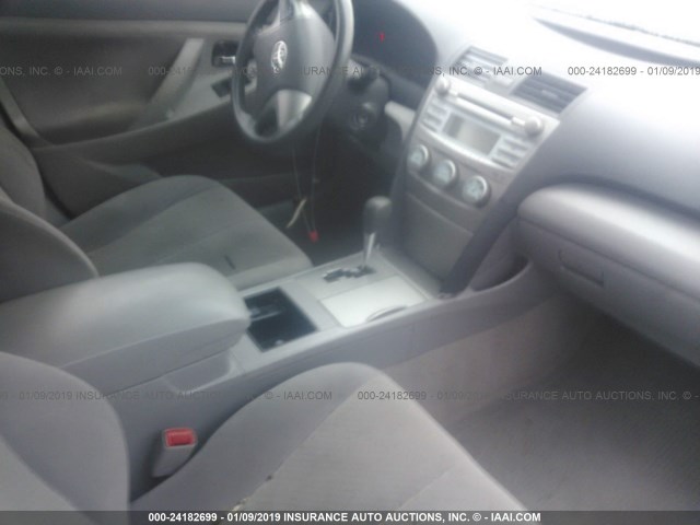 4T1BE46K69U343469 - 2009 TOYOTA CAMRY SE/LE/XLE 灰色 照片 5