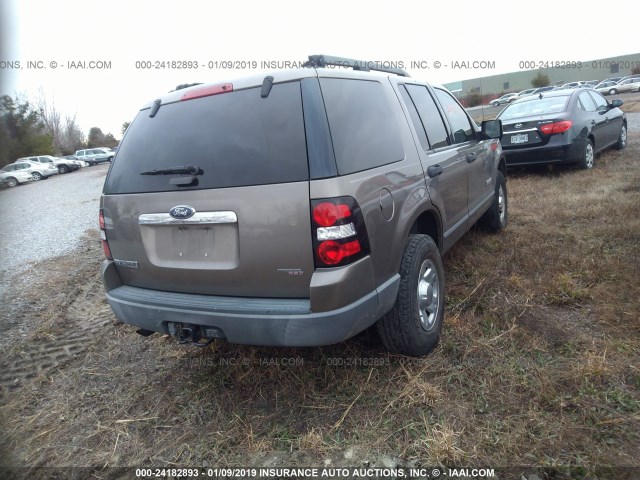 1FMEU72E66UB13928 - 2006 FORD EXPLORER XLS GRAY photo 4