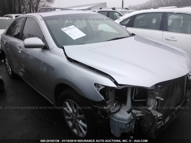 4T4BF3EK9BR124087 - 2011 TOYOTA CAMRY SE/LE/XLE 银色 照片 1