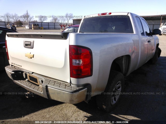 1GCSCPEX4AZ117656 - 2010 CHEVROLET SILVERADO C1500 SILVER photo 4