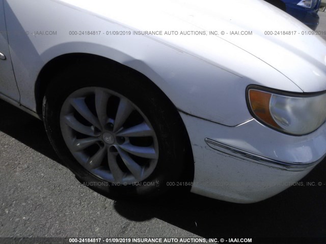 KMHFC46F96A044145 - 2006 HYUNDAI AZERA SE/LIMITED WHITE photo 6