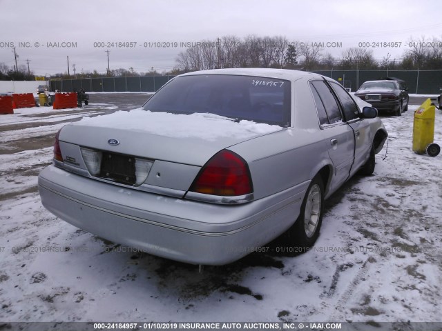 2FAFP74W5XX148272 - 1999 FORD CROWN VICTORIA LX SILVER photo 4