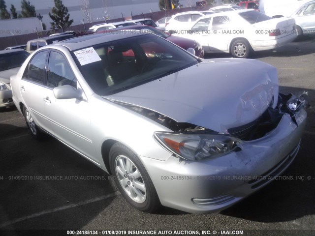 4T1BF30K72U532329 - 2002 TOYOTA CAMRY LE/XLE/SE SILVER photo 1