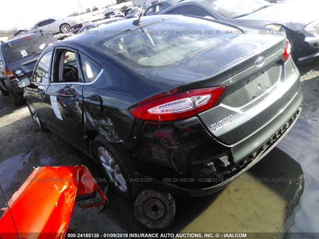 3FA6P0H72FR262057 - 2015 FORD FUSION SE GRAY photo 3