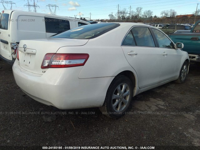 4T4BF3EK4BR160589 - 2011 TOYOTA CAMRY SE/LE/XLE WHITE photo 4