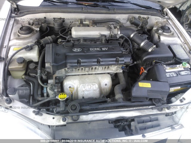 KMHJF35F6YU960098 - 2000 HYUNDAI ELANTRA GLS SILVER photo 10