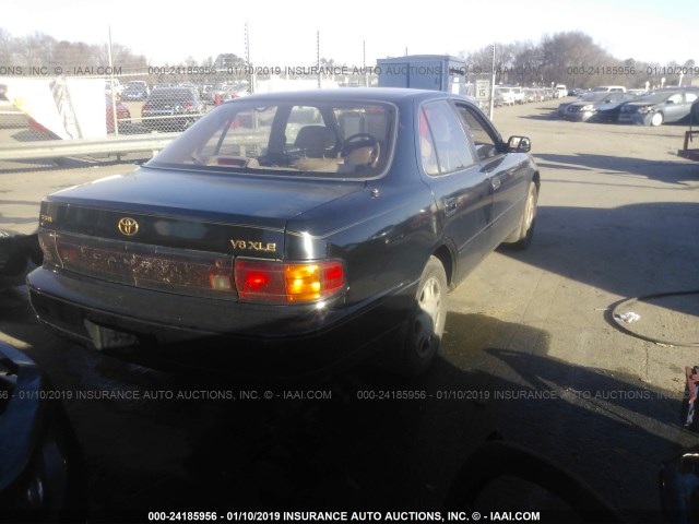 4T1GK13E8RU052662 - 1994 TOYOTA CAMRY XLE BLACK photo 4