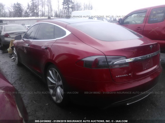 5YJSA1H11EFP37483 - 2014 TESLA MODEL S RED photo 3