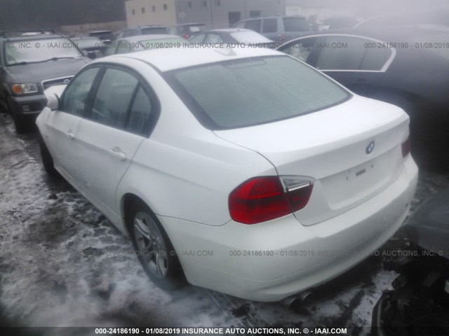 WBAVC73508KX92788 - 2008 BMW 328 XI SULEV WHITE photo 3