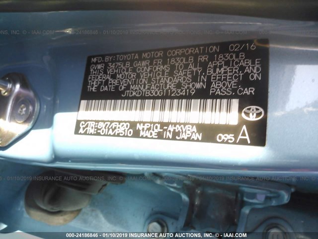 JTDKDTB30G1123419 - 2016 TOYOTA PRIUS C Light Blue photo 9