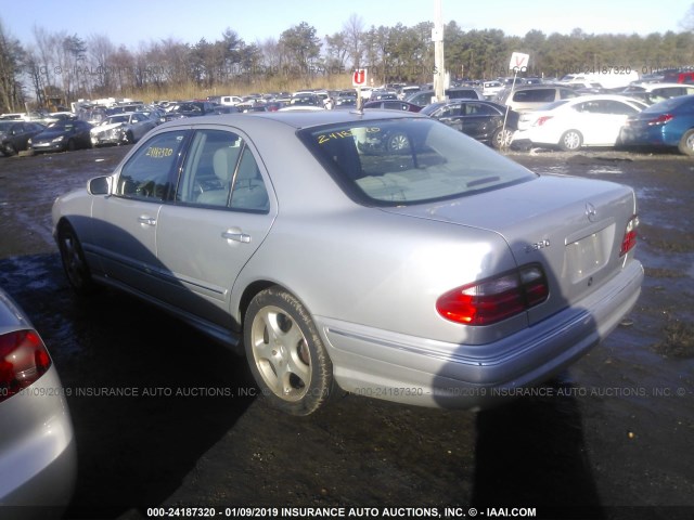 WDBJF65J41B368872 - 2001 MERCEDES-BENZ E 320 SILVER photo 3