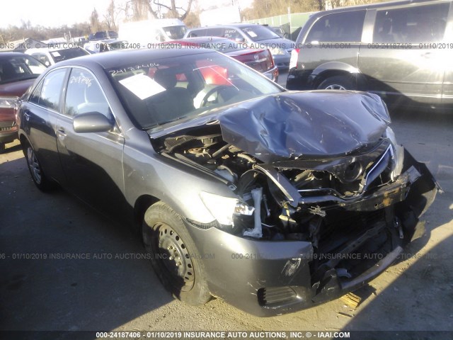 4T1BF3EKXBU151647 - 2011 TOYOTA CAMRY SE/LE/XLE GRAY photo 1