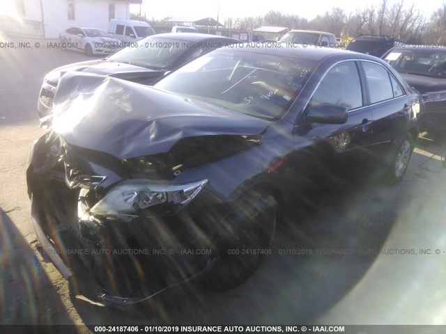 4T1BF3EKXBU151647 - 2011 TOYOTA CAMRY SE/LE/XLE GRAY photo 2