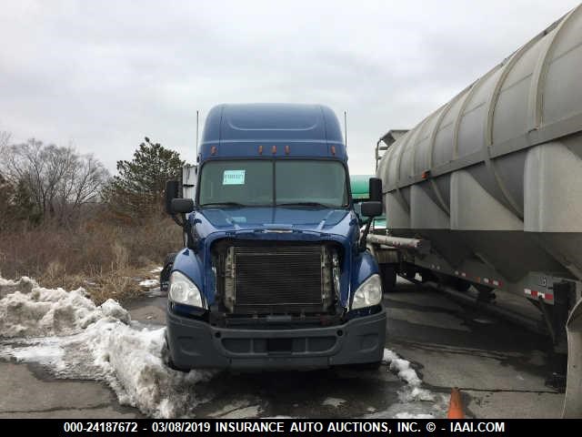 1FUJGLDR8BSBB0321 - 2011 FREIGHTLINER CASCADIA 125  Unknown photo 2