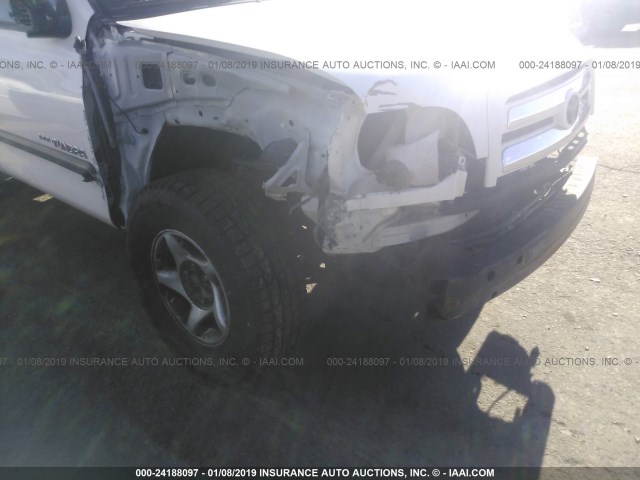 5TBBT441X4S446811 - 2004 TOYOTA TUNDRA ACCESS CAB SR5 WHITE photo 6