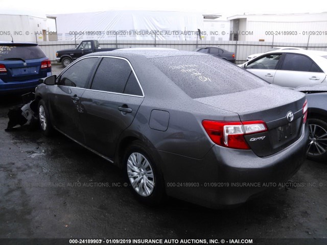 4T4BF1FK1ER381171 - 2014 TOYOTA CAMRY L/SE/LE/XLE 灰色 照片 3