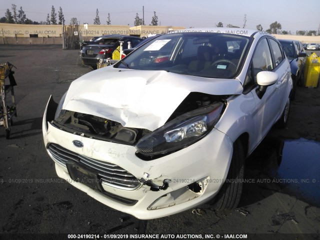 3FADP4TJ7EM235336 - 2014 FORD FIESTA S WHITE photo 2