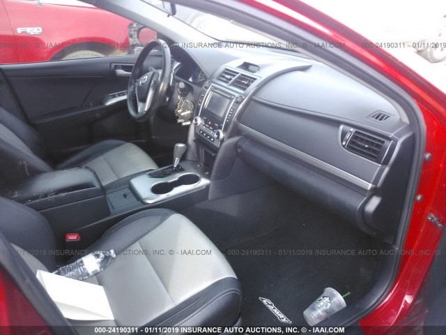 4T1BF1FK9DU661686 - 2013 TOYOTA CAMRY L/SE/LE/XLE 红色 照片 5