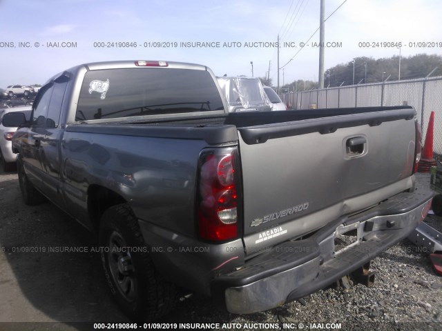 1GCEC19T76Z126750 - 2006 CHEVROLET SILVERADO C1500 GRAY photo 3