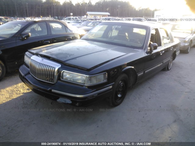 1LNLM81W5VY759363 - 1997 LINCOLN TOWN CAR EXECUTIVE BLACK photo 2